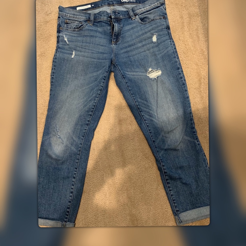 GAP Girlfriend ankle jeans